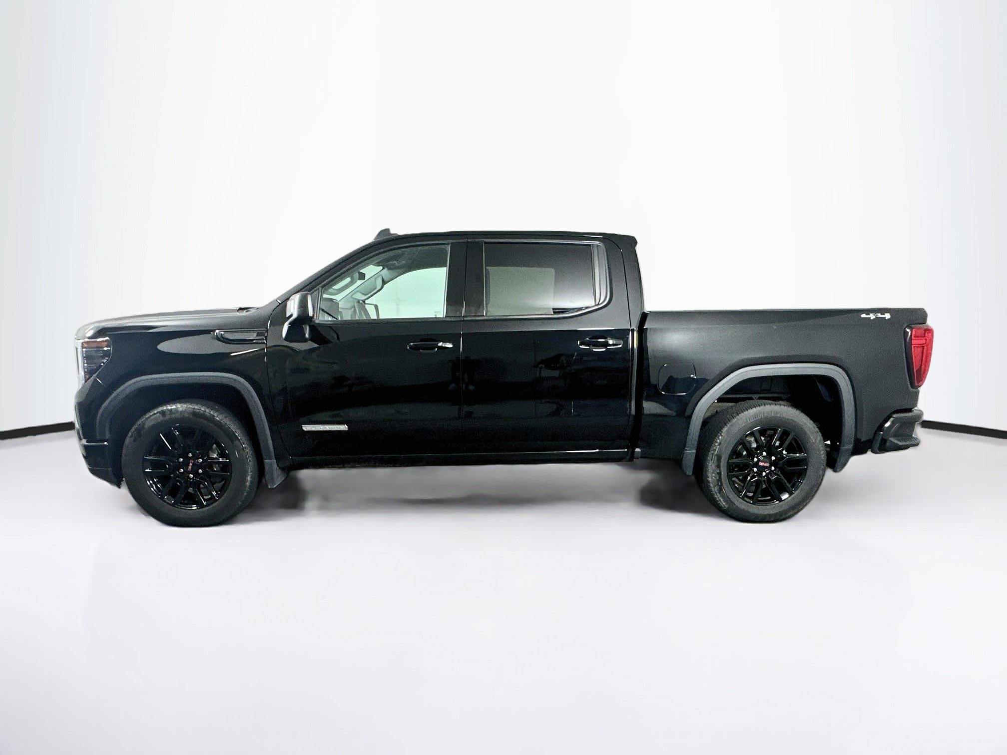 Used 2024 GMC Sierra 1500 Elevation AWD/4WD image 4