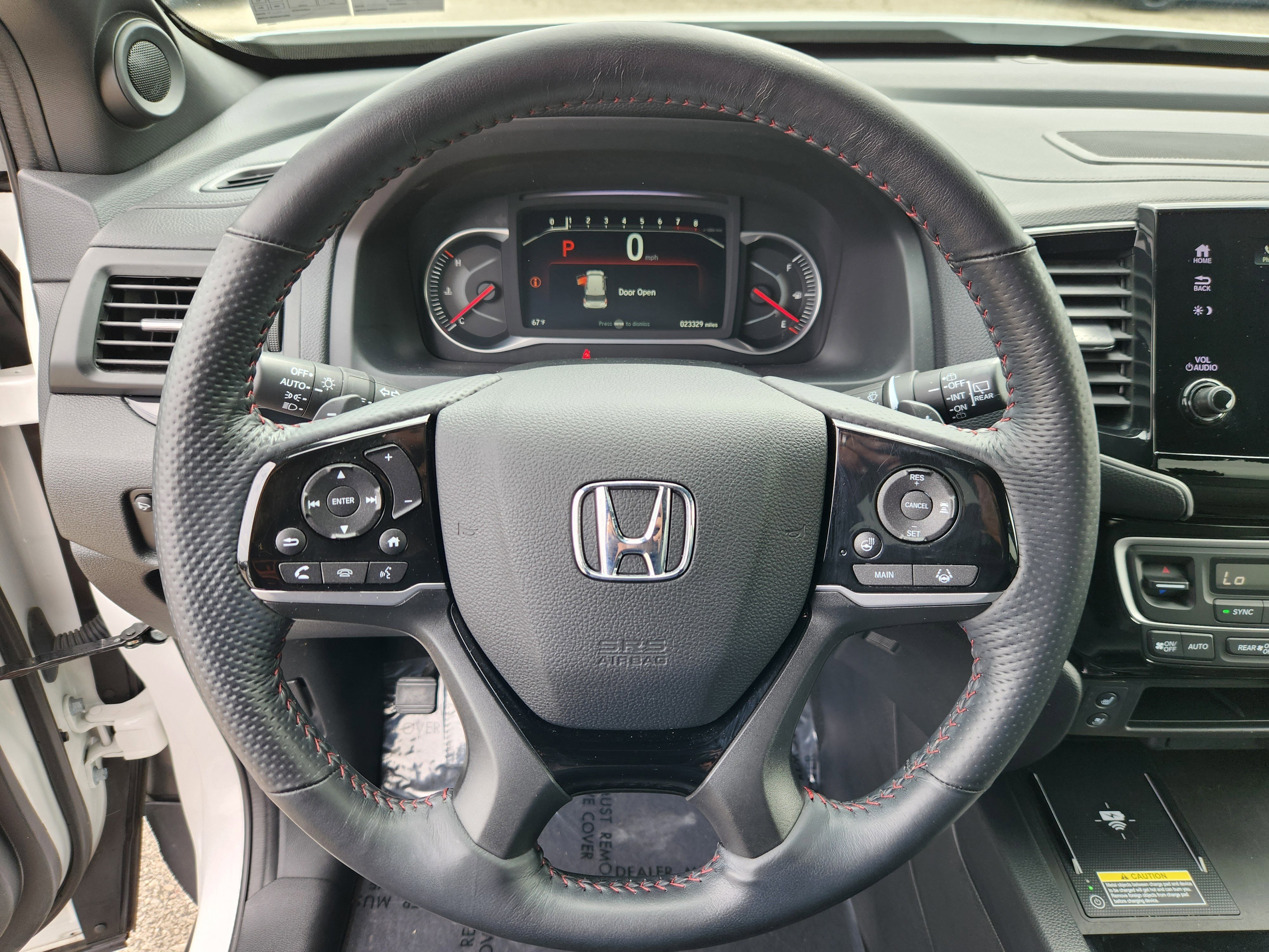 Certified 2024 Honda Passport Black Edition image 9