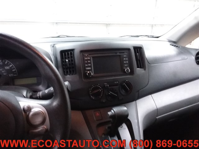 Used 2017 Chevrolet City Express LT w/ Technology Package FWD image 10