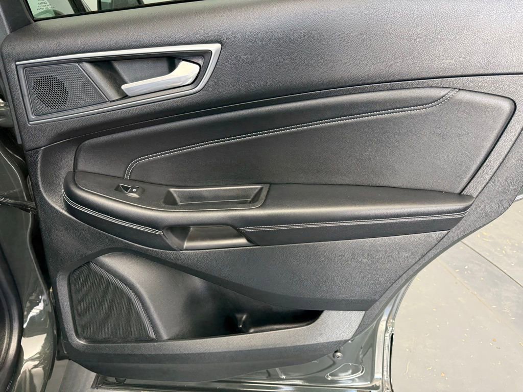 Used 2022 Ford Edge Titanium AWD/4WD image 58