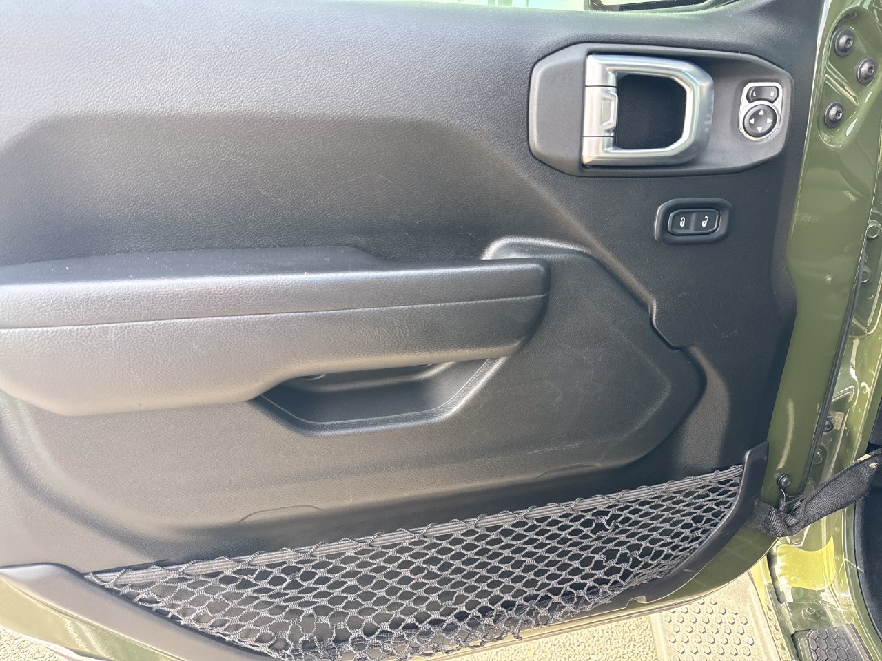 Used 2021 Jeep Wrangler Sport AWD/4WD image 11