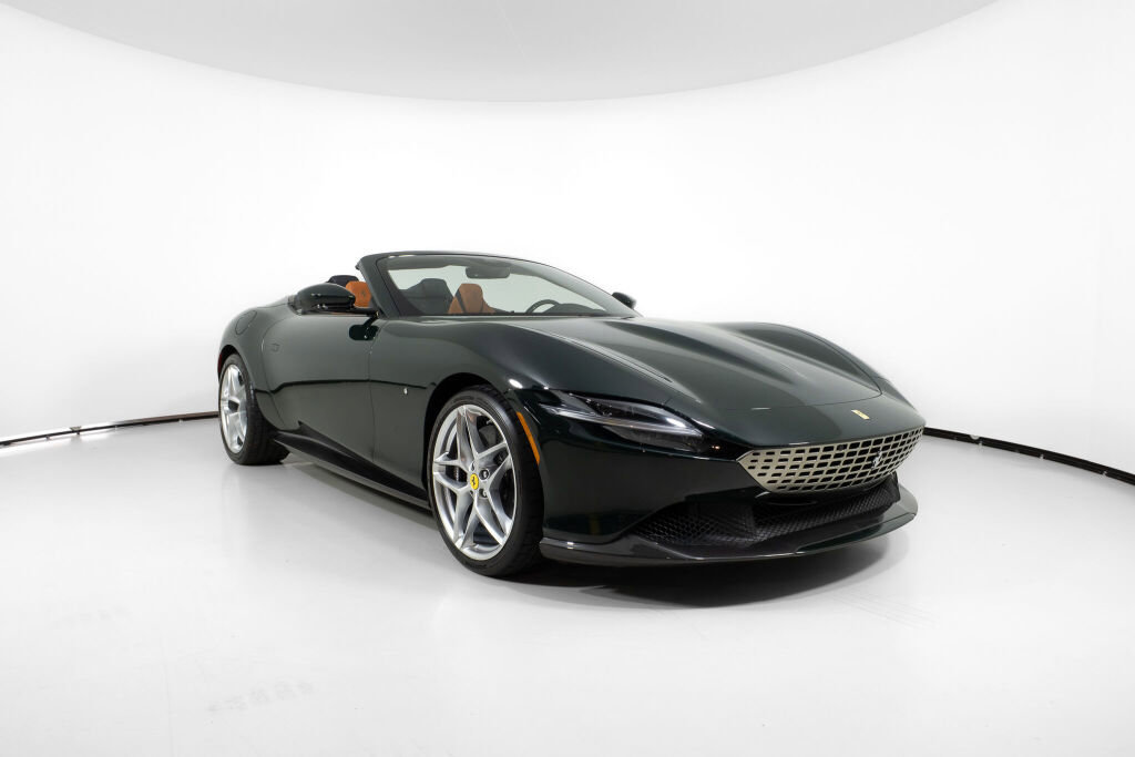 Used 2024 Ferrari Roma Spider image 6