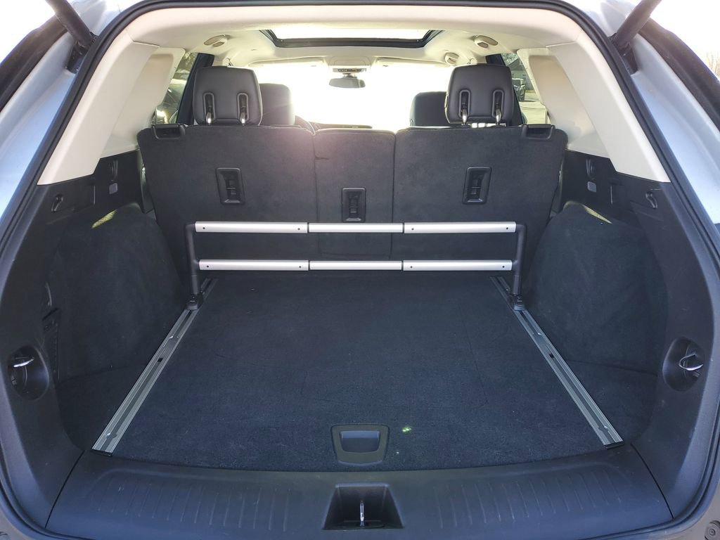 Used 2017 Cadillac XT5 Luxury w/ Driver Awareness Package image 31