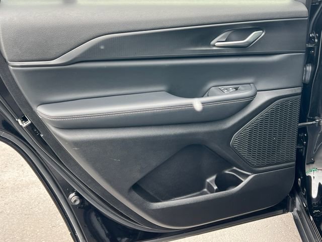 Certified 2023 Jeep Grand Cherokee L Laredo AWD/4WD image 36