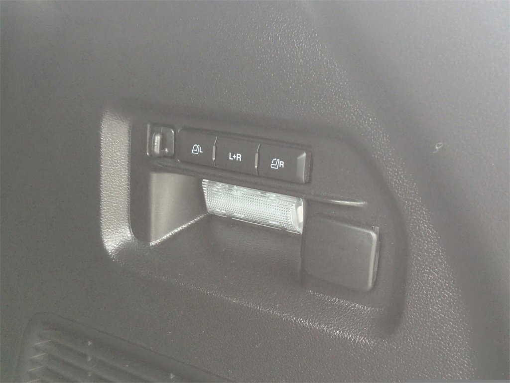 Used 2023 Ford Explorer ST w/ Equipment Group 401A image 13