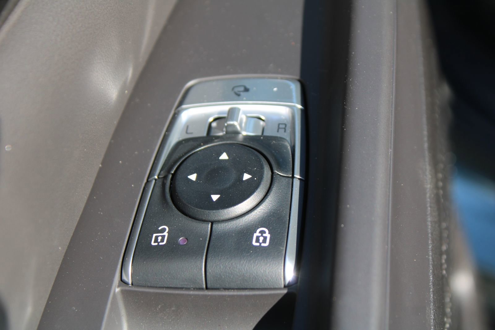 New 2026 Kia Carnival SX Prestige image 27
