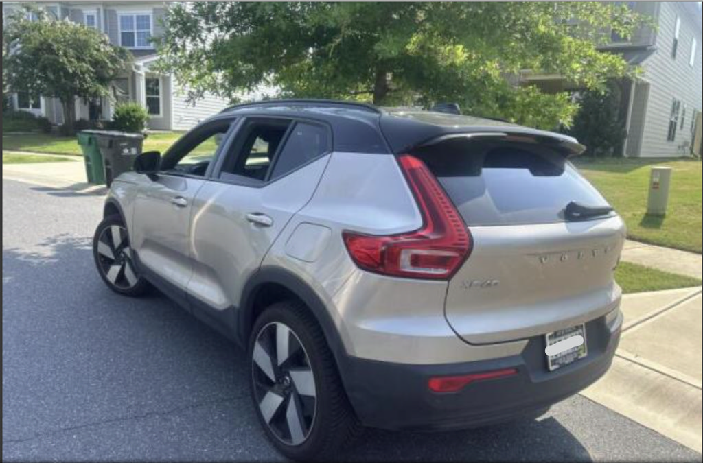 Used 2023 Volvo XC40 Recharge Ultimate w/ Protection Package Premier AWD/4WD image 10