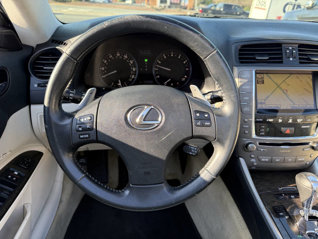 Used 2010 Lexus IS 250C image 18