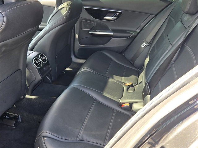 Used 2023 Mercedes-Benz C 300 Sedan image 11