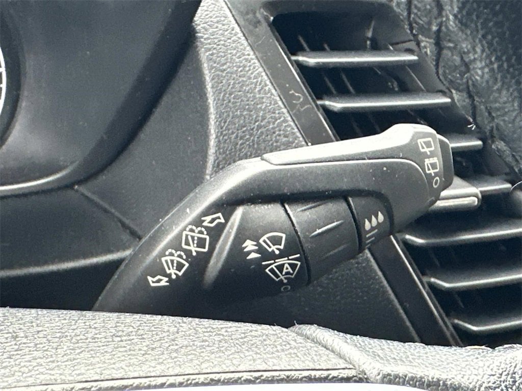 Used 2019 Ford Transit Connect Titanium w/ Trailer Tow Package image 24