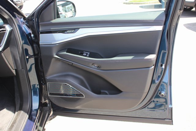 Used 2024 Jeep Wagoneer Launch Edition image 30