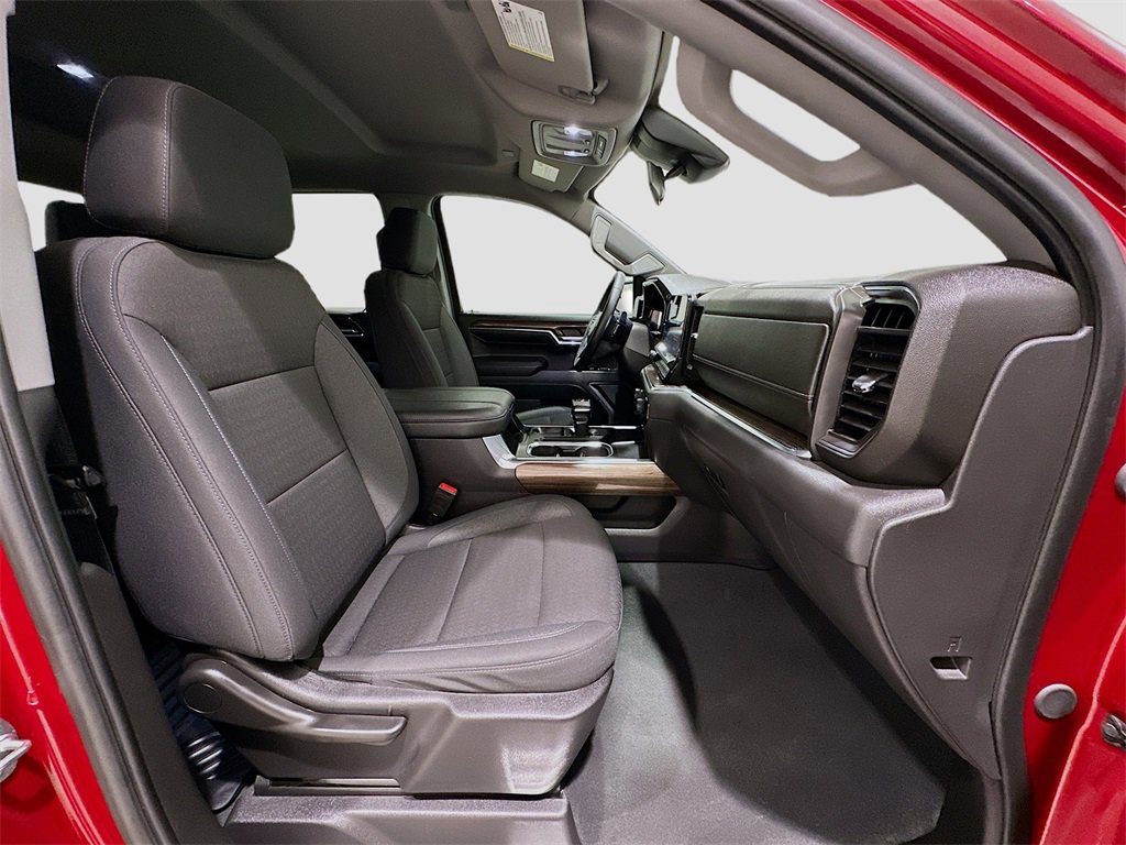 Used 2024 Chevrolet Silverado 1500 RST w/ Z71 Off-Road Package image 29