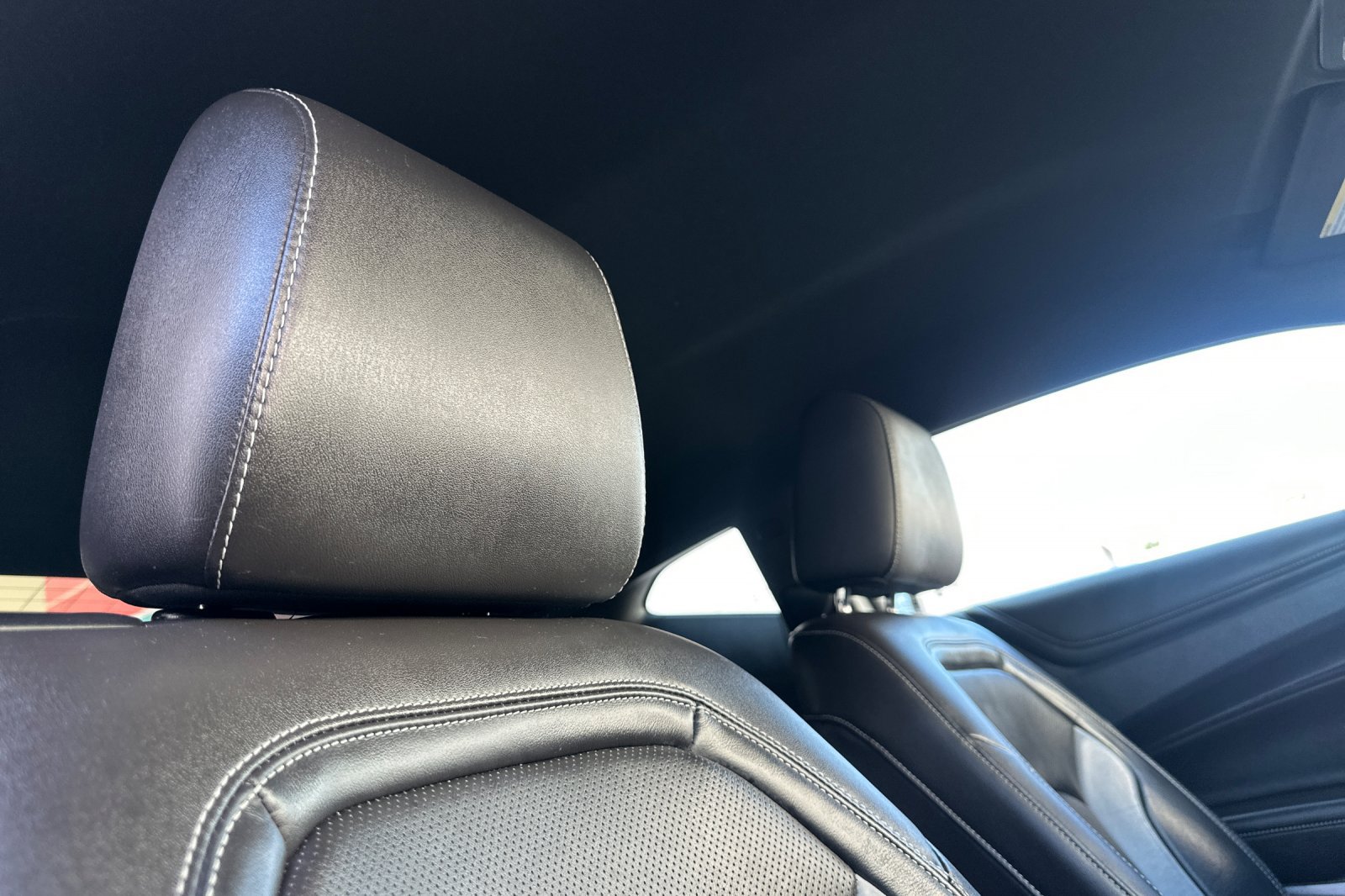 Used 2016 Chevrolet Camaro LT RWD image 19