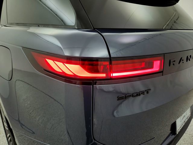 New 2026 Land Rover Range Rover Sport Dynamic SE AWD/4WD image 27