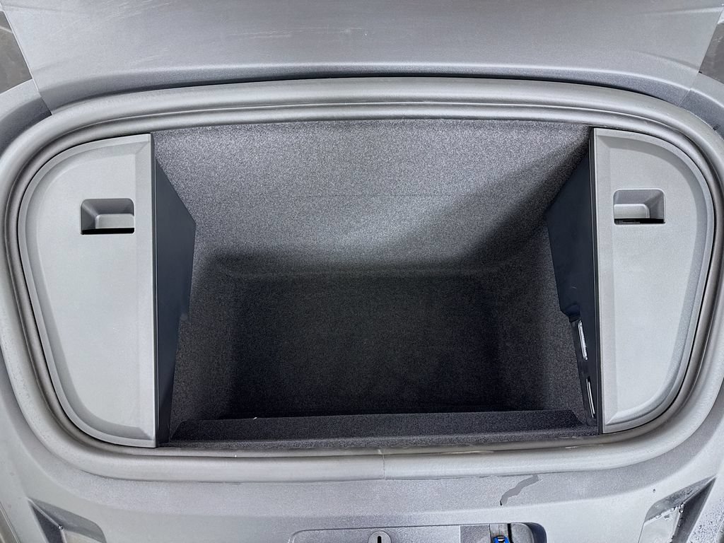 Certified 2024 Porsche Taycan RWD image 31