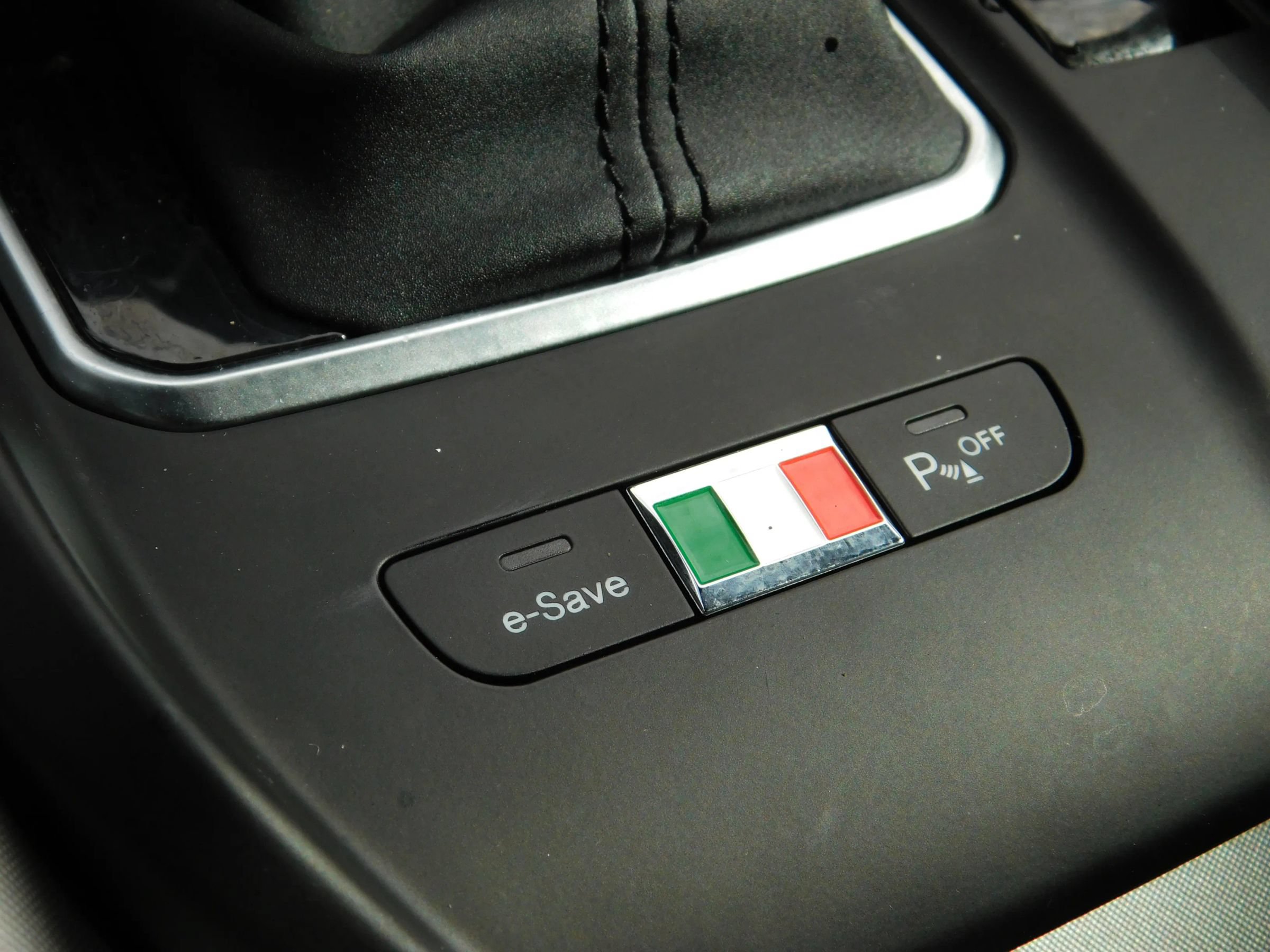 Used 2024 Alfa Romeo Tonale Veloce AWD/4WD image 27