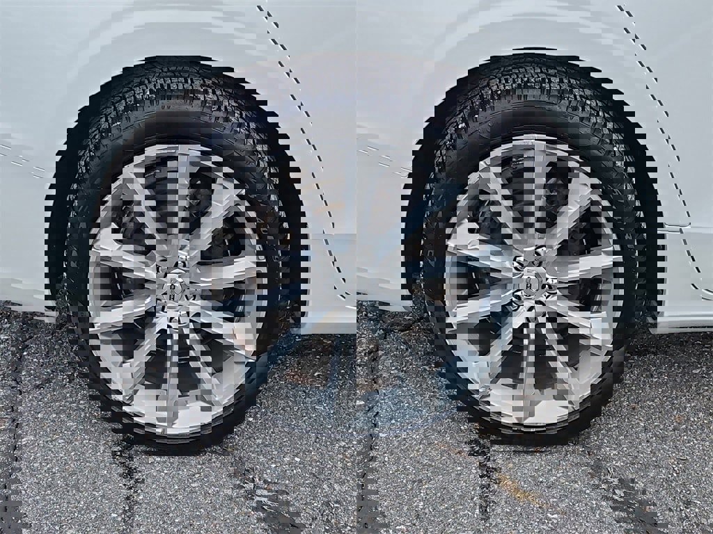 Used 2020 Volvo S60 T6 Momentum w/ Protection Package Premier image 9