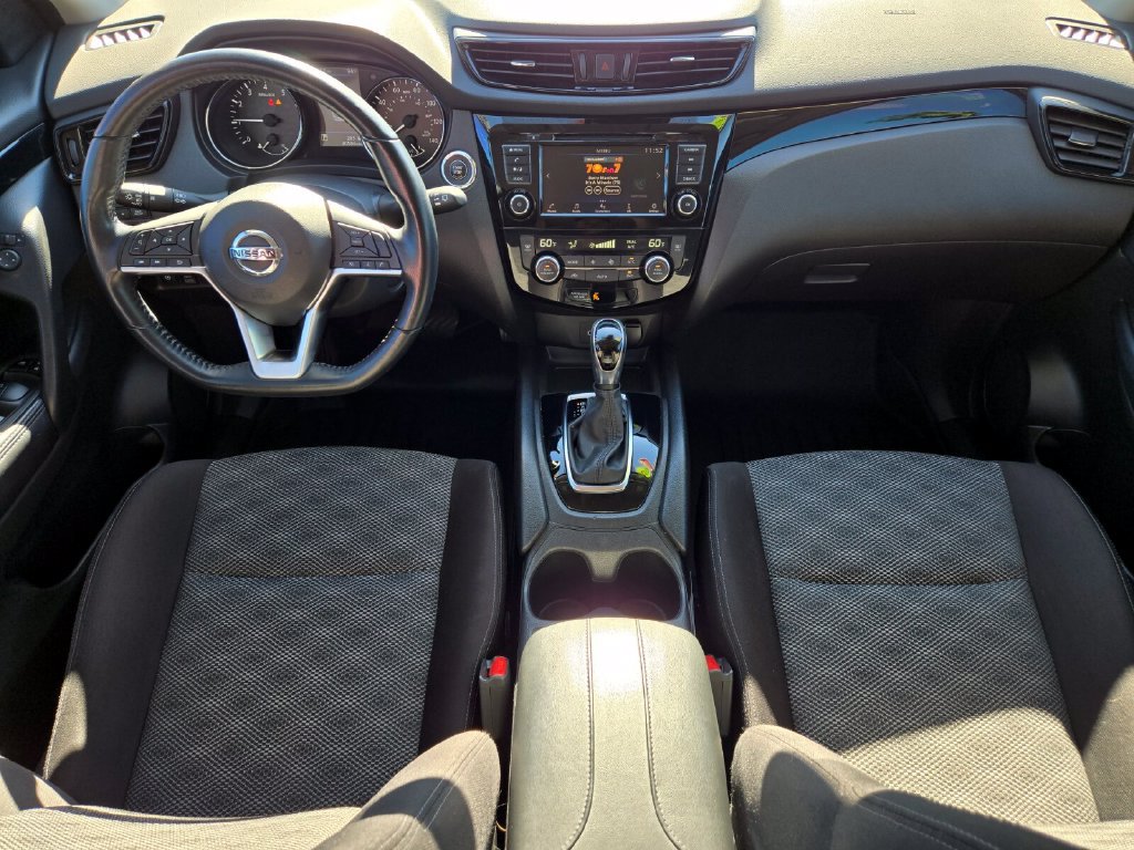 Certified 2022 Nissan Rogue Sport SV AWD/4WD image 15