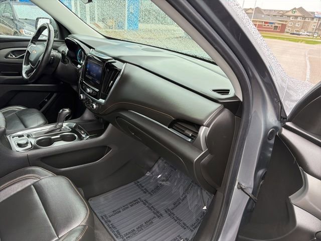 Used 2020 Chevrolet Traverse LT w/ Driver Confidence II Package AWD/4WD image 29