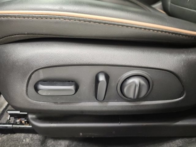 Used 2025 Buick Envista Avenir FWD image 13