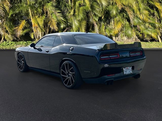Used 2017 Dodge Challenger SXT w/ Driver Convenience Group RWD image 7