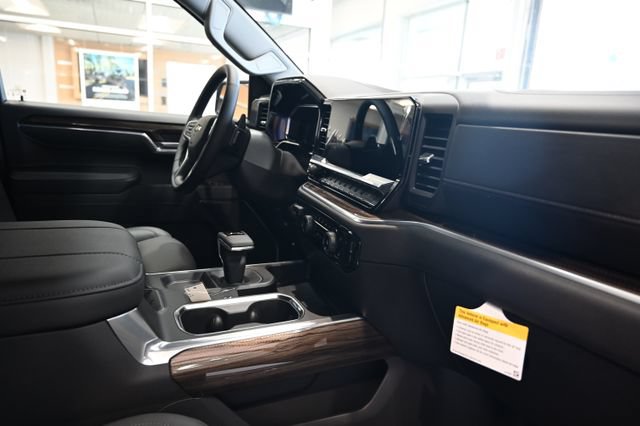 New 2026 Chevrolet Silverado 1500 LT AWD/4WD image 16