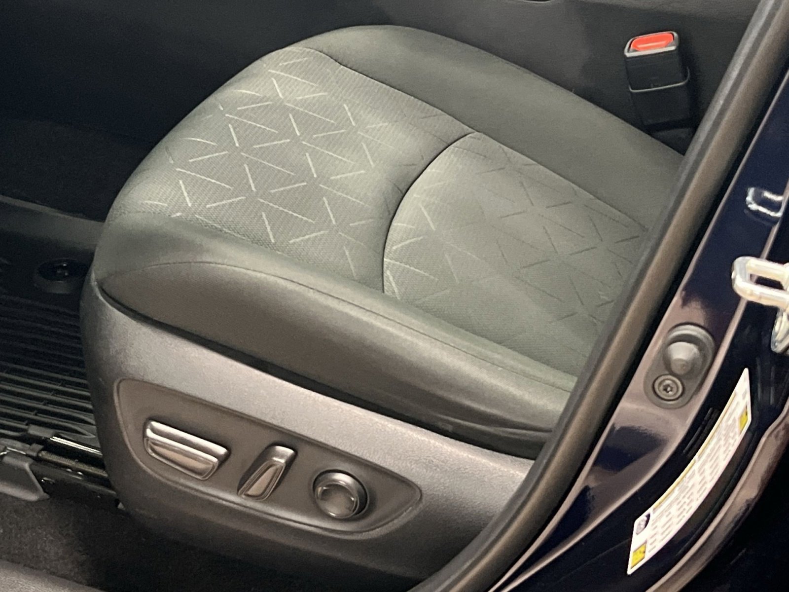 Used 2024 Toyota RAV4 XLE w/ Convenience Package image 13