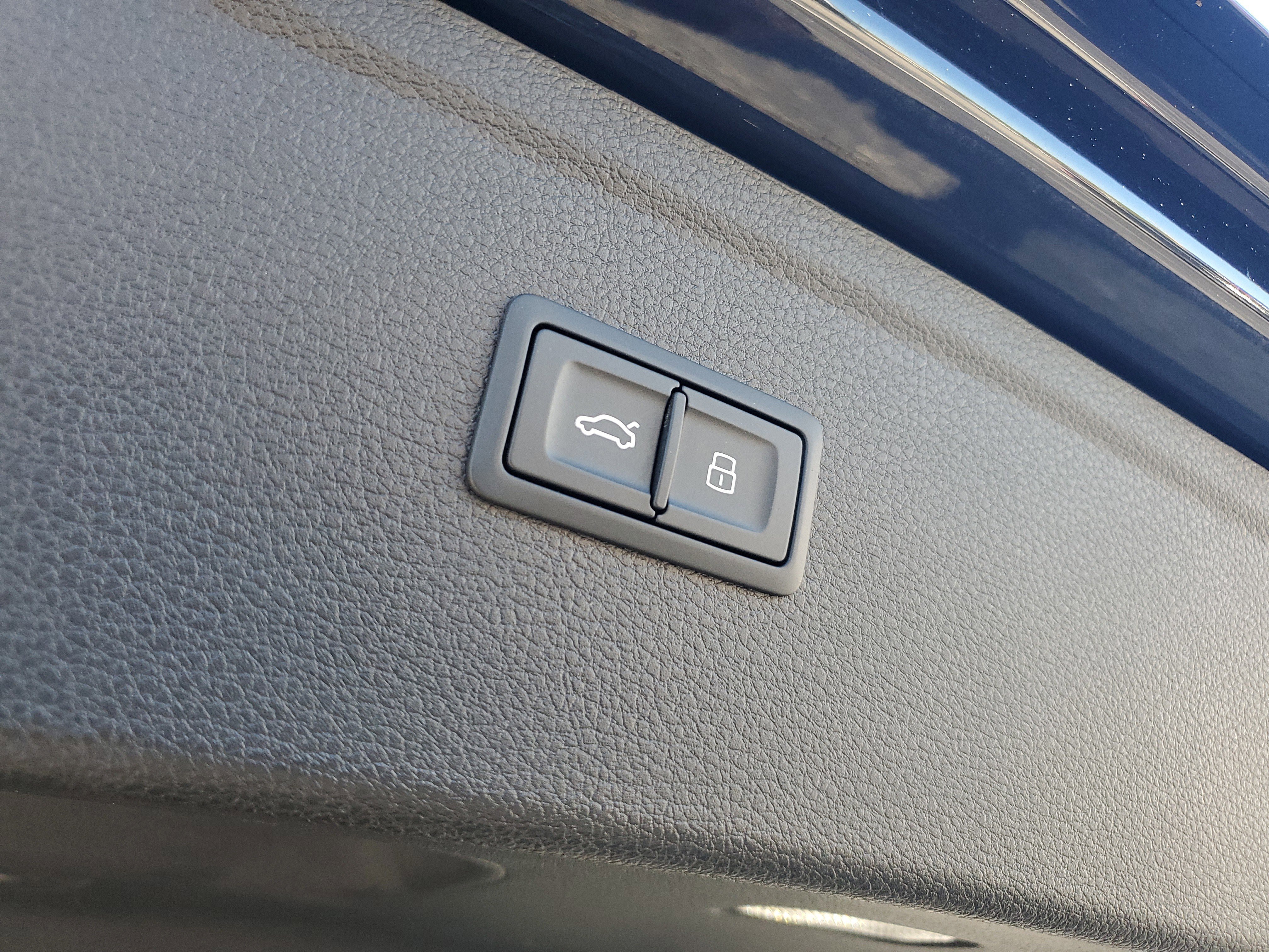 Used 2024 Audi SQ5 Prestige image 26