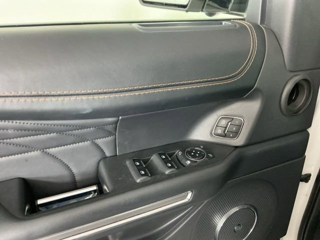 Used 2024 Ford Expedition Max Platinum image 15