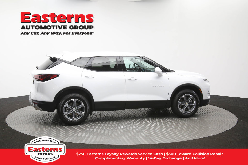 Used 2025 Chevrolet Blazer LT FWD image 45