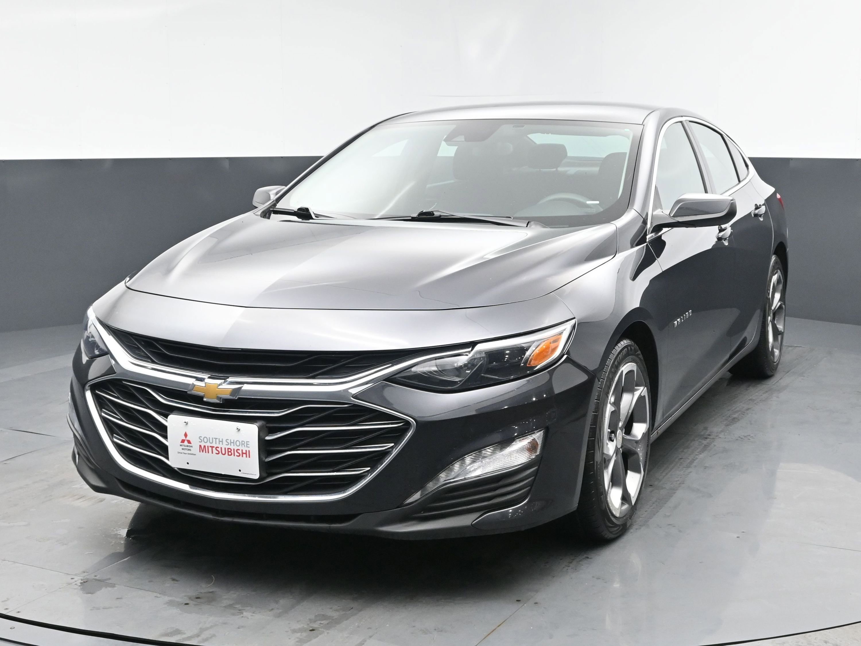 Used 2023 Chevrolet Malibu LT image 1
