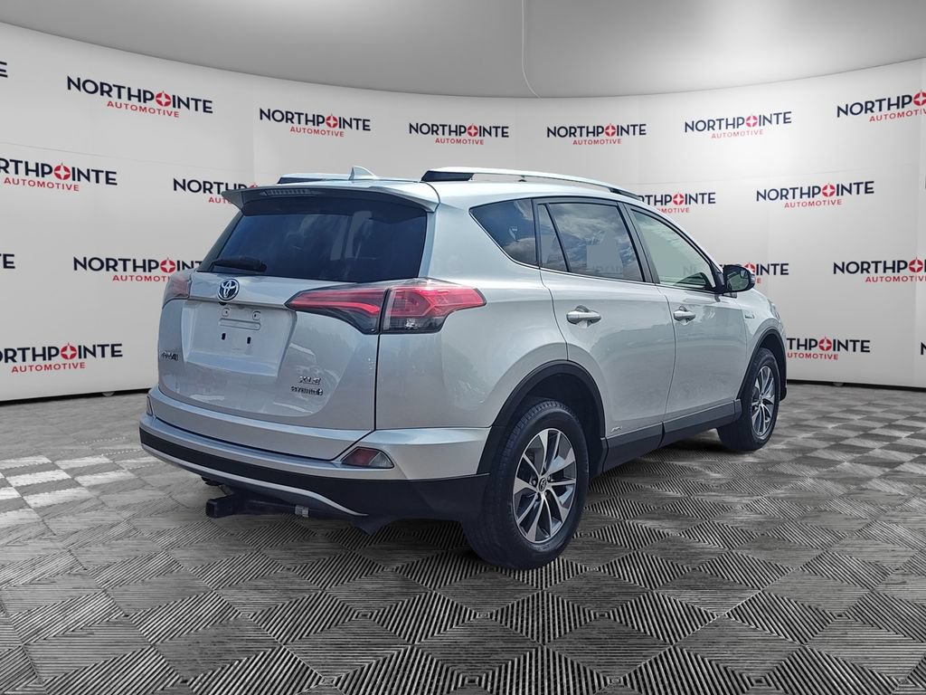 Used 2016 Toyota RAV4 XLE AWD/4WD image 6