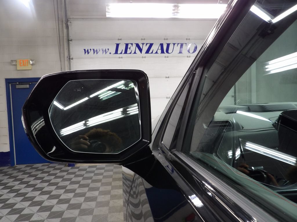 Used 2026 Chevrolet Suburban RST w/ Comfort Package AWD/4WD image 65
