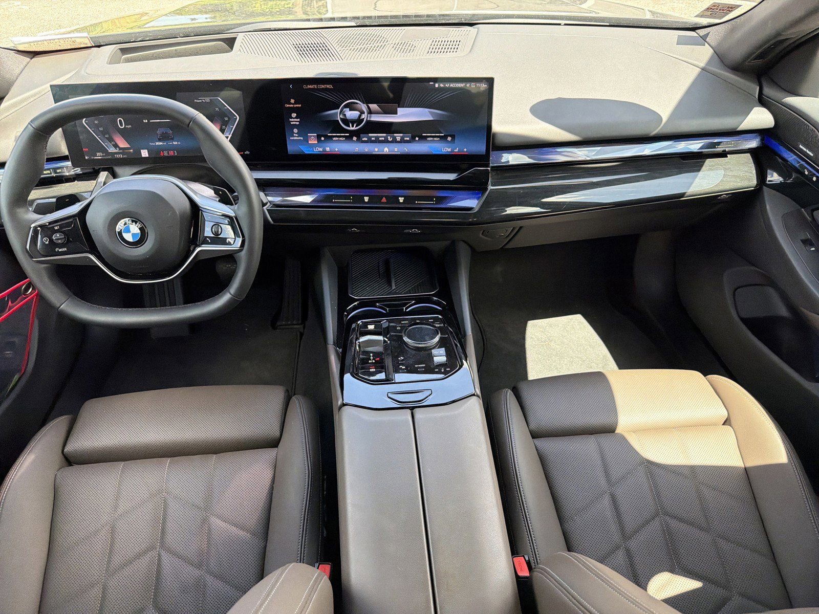 Certified 2024 BMW 540i xDrive w/ Premium Package AWD/4WD image 13