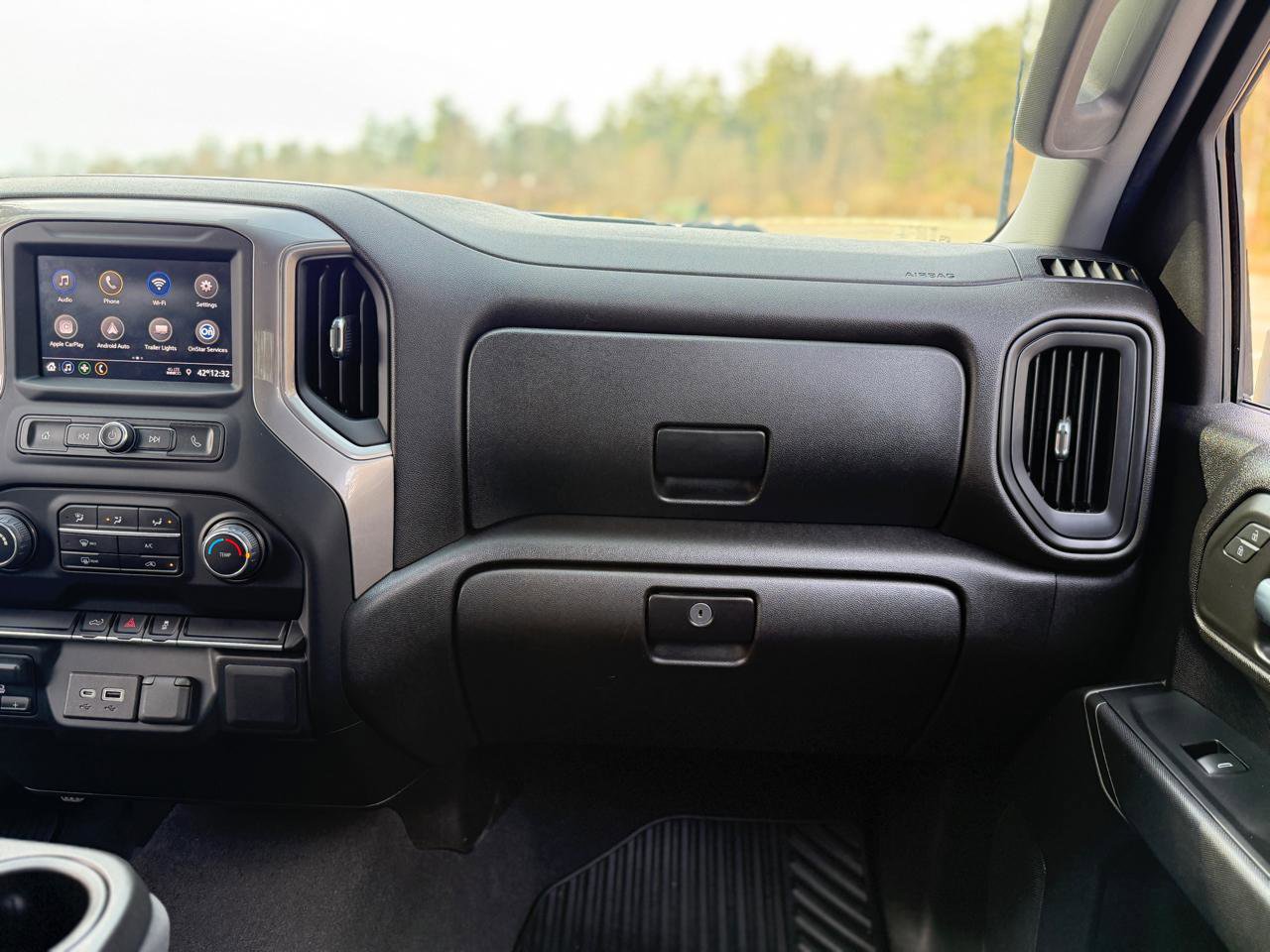 Used 2022 Chevrolet Silverado 2500 Custom w/ Custom Value Package image 37