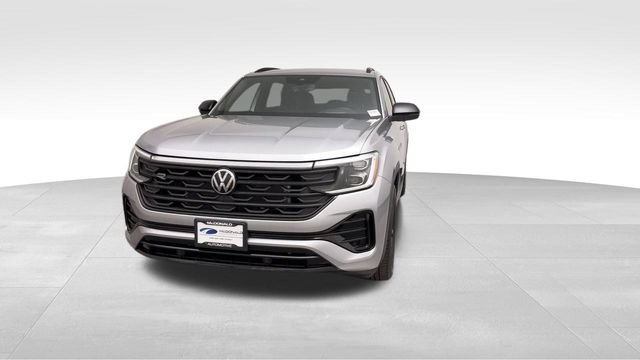 Certified 2026 Volkswagen Atlas Cross Sport SEL R-Line AWD/4WD image 8