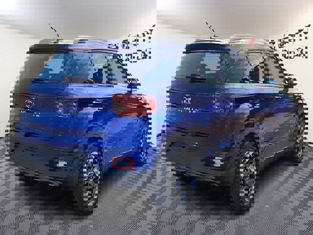Used 2024 Hyundai Venue Limited image 4
