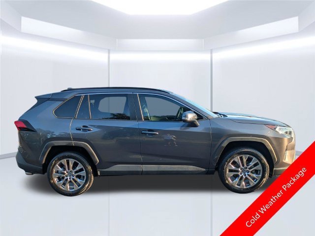 Used 2019 Toyota RAV4 XLE Premium w/ Cold Weather Package FWD image 3