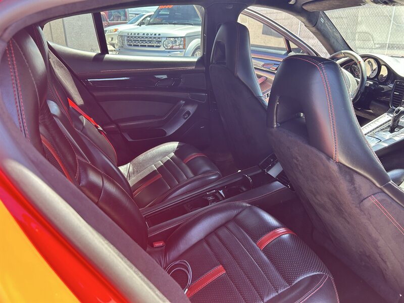 Used 2010 Porsche Panamera S RWD image 19