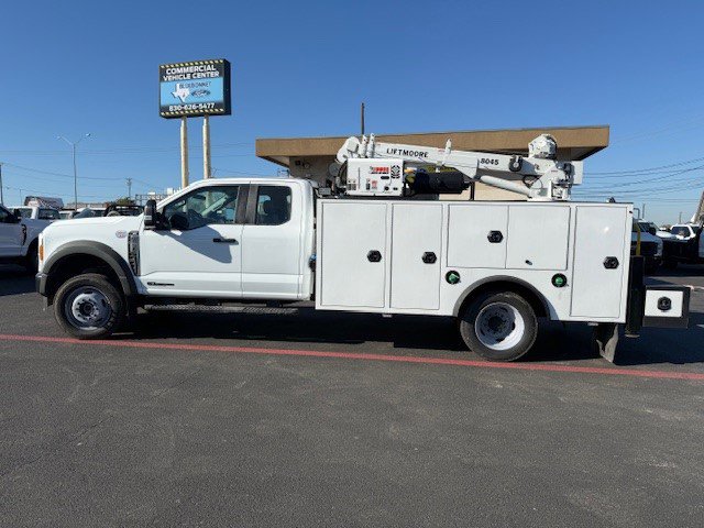 New 2026 Ford F550 4x4 SuperCab Super Duty image 2