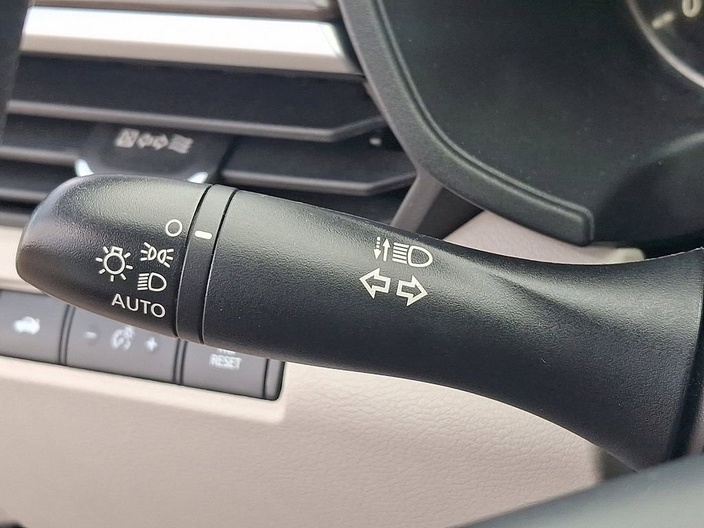 Used 2025 Nissan Altima 2.5 SV w/ SV Special Edition Package image 26