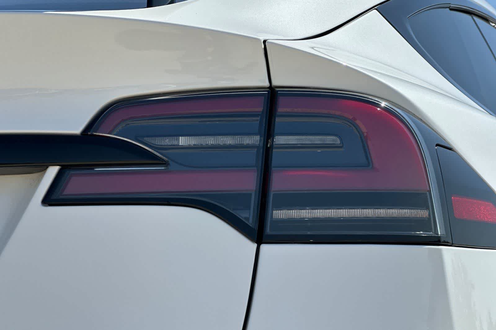 Used 2022 Tesla Model X Plaid AWD/4WD image 35