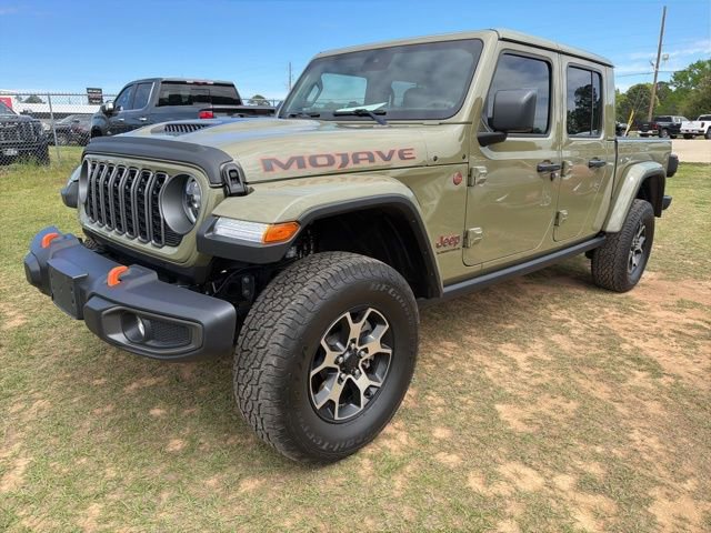 Used 2025 Jeep Gladiator Mojave w/ Convenience Group image 3