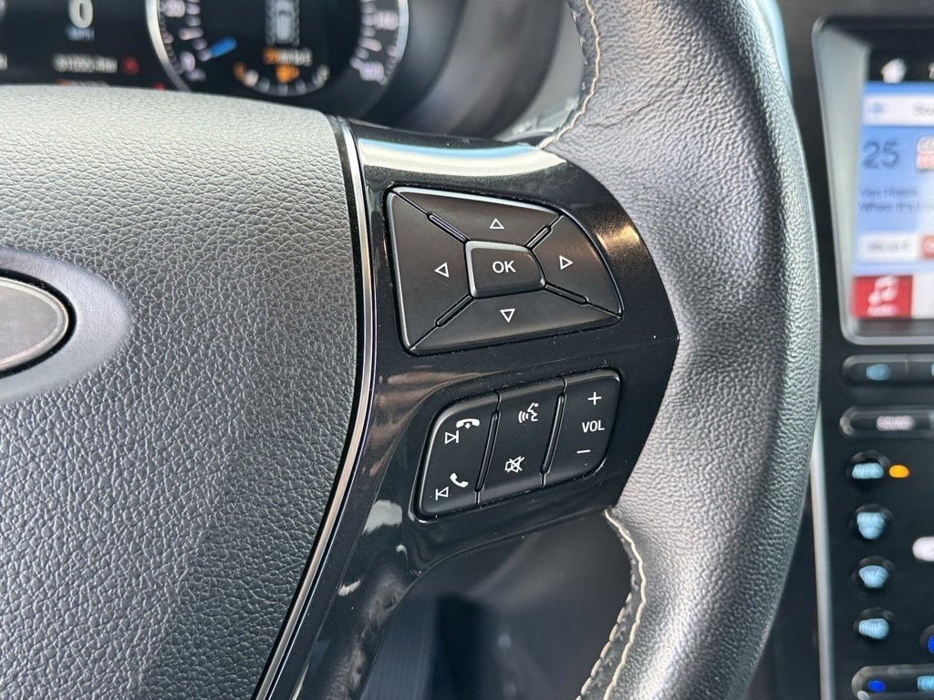Used 2018 Ford Explorer Platinum image 16
