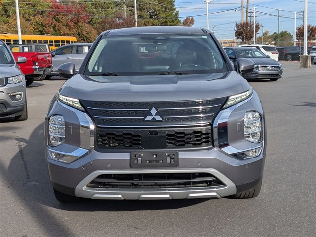 Used 2022 Mitsubishi Outlander SE image 8
