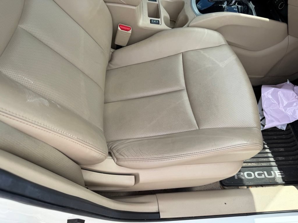 Used 2014 Nissan Rogue SL FWD image 16