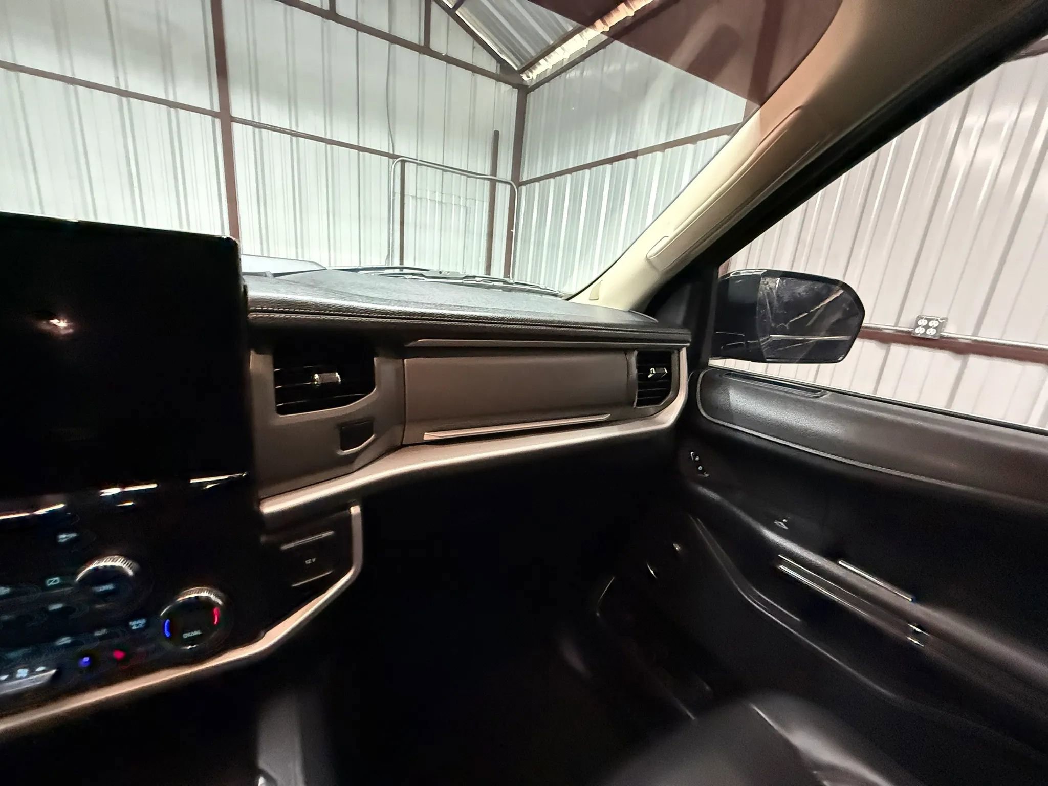 Used 2022 Ford Expedition XLT RWD image 18