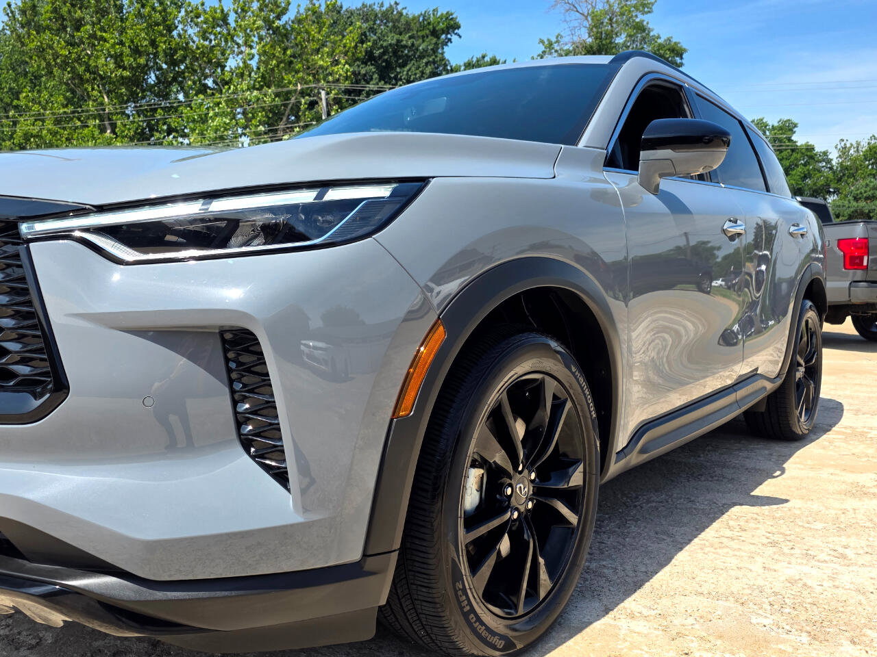 Used 2025 INFINITI QX60 Luxe w/ Black Edition image 31