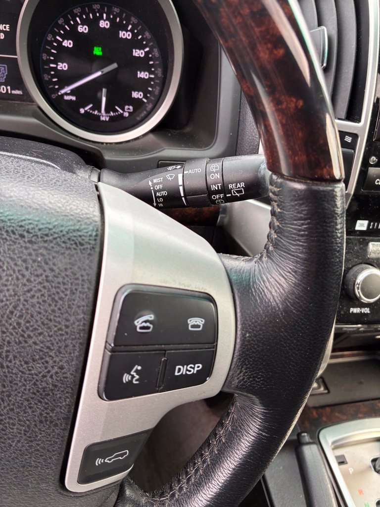 Used 2013 Toyota Land Cruiser AWD/4WD image 33