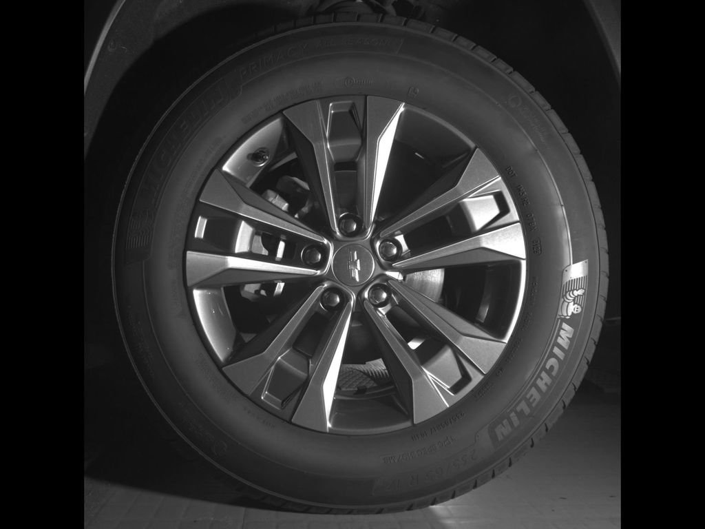Certified 2026 Chevrolet Equinox LT AWD/4WD image 9